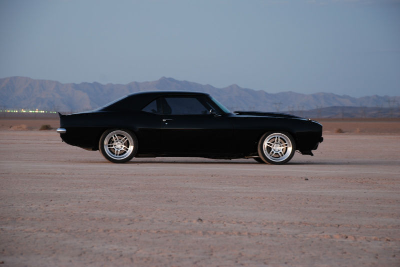 http://www.musclevehicles.com/img/1969-chevrolet-camaro-zl-1-pro-touring/1969-chevrolet-camaro-zl-1-pro-touring-07.jpg